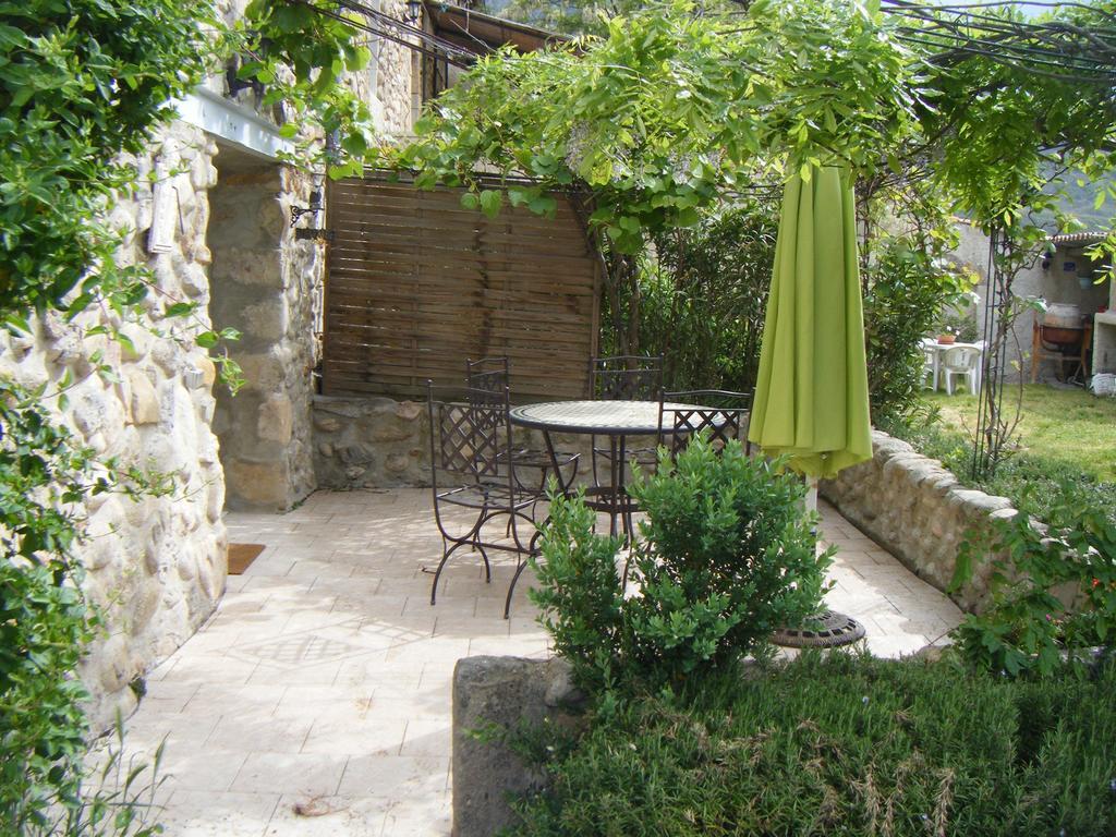 La Nichoule Villa Rosières Kamer foto